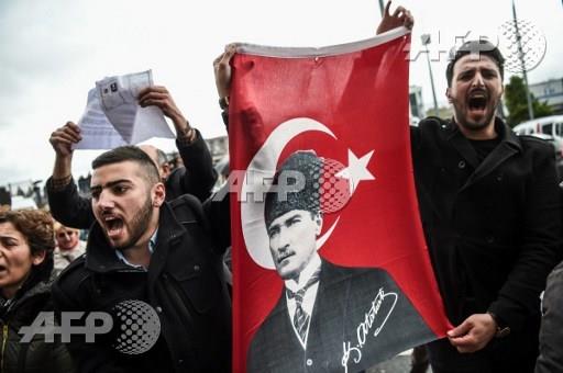 احتجاجات للمعارضة التركية (أف ب)