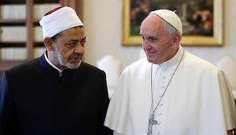 البابا فرانسيس و الدكتور احمد الطيب