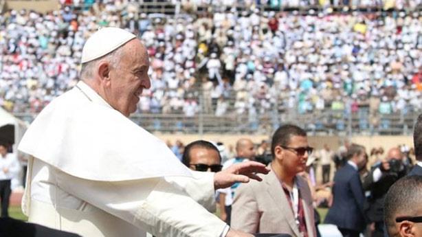  حضر القداس الذي ترأسه البابا نحو 25 ألفا من المصل