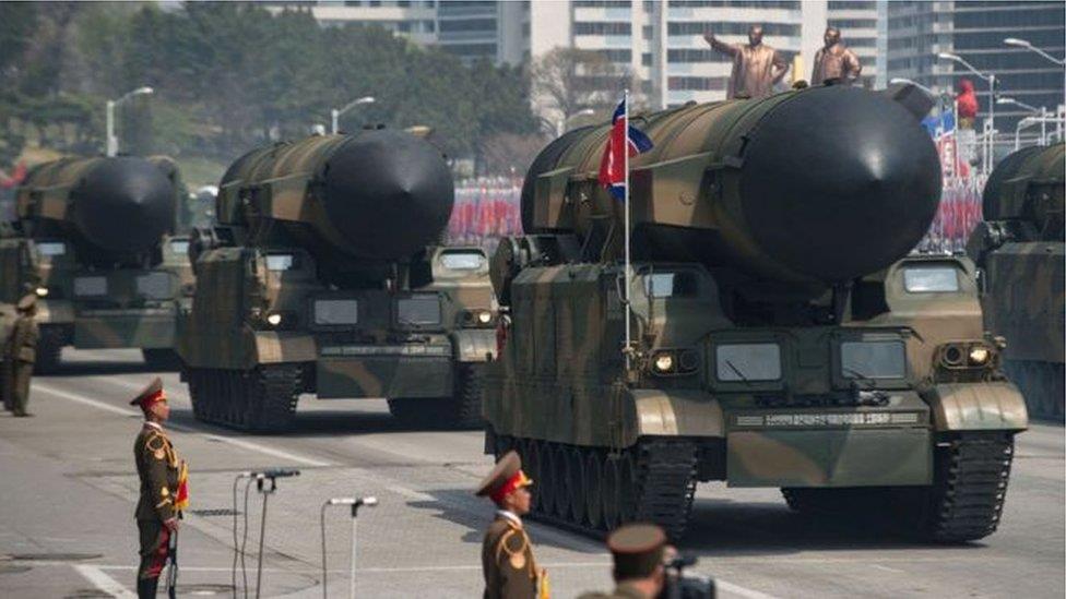كوريا الشمالية تجري تجربة صاروخية جديدة