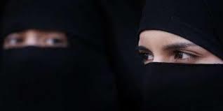 منع النساء من ارتداء النقاب في الموصل لدواعٍ أمنية