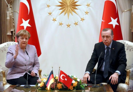 الرئيس التركي رجب طيب اردوغان مع المستشارة الالمان