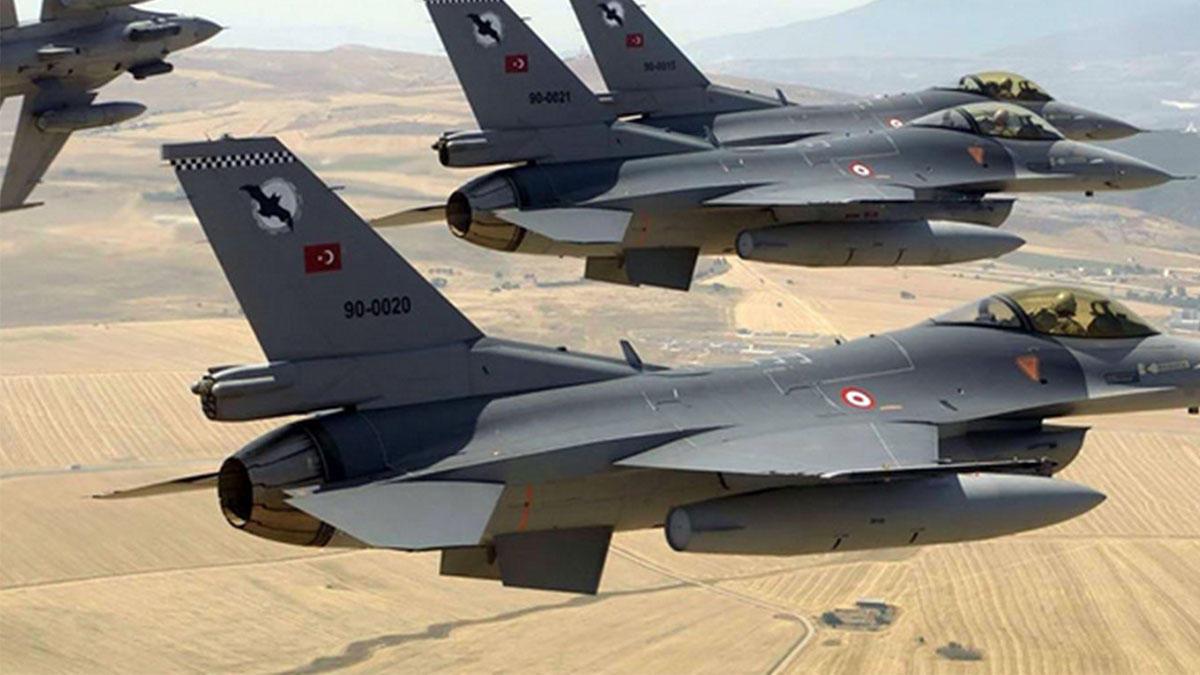 الطائرات الحربية التركية تهاجم مواقع لحزب العمال ا