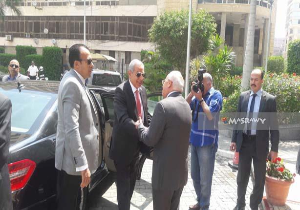 محافظ بورسعيد يستقبل وزير التجارة والصناعة