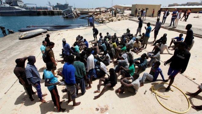 يتخذ المهاجرون غير الشرعيين من ليبيا محطة للوصول ع