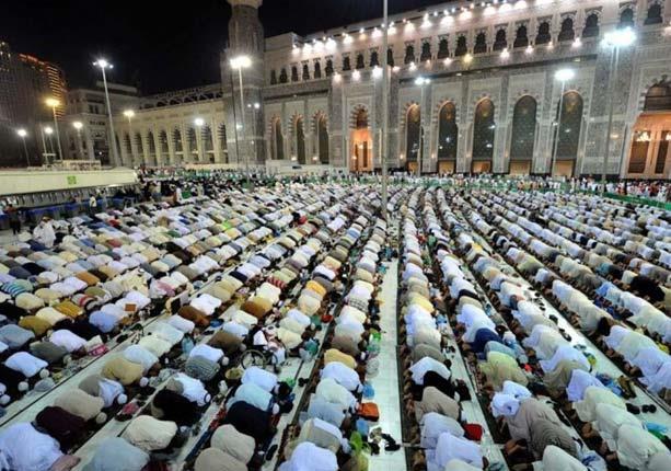 توافد آلاف الزوار إلى مكة المكرمة لقضاء العشر الأو