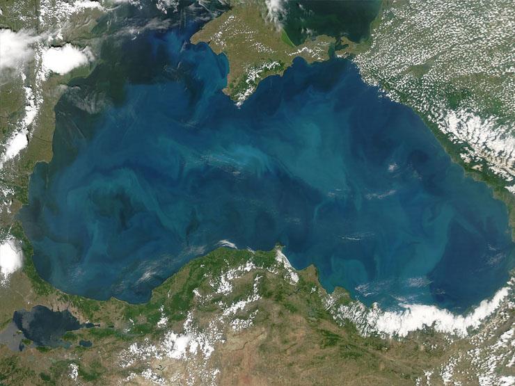  تغير لون البحر الأسود.. والسبب