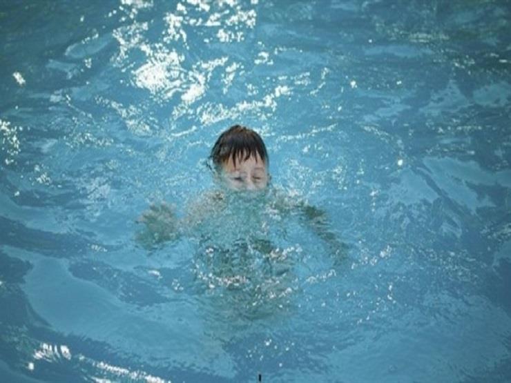 مصرع طفلة غرقًا في حمام سباحة بجمصة