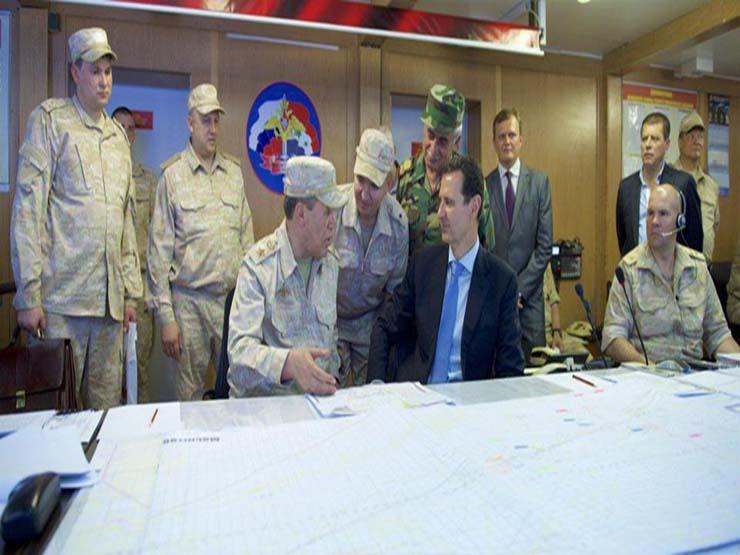 بشار الأسد يزور القاعدة الجوية الروسية بحميميم