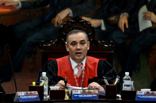 رئيس المحكمة العليا في فنزويلا مايكل مورينو خلال م
