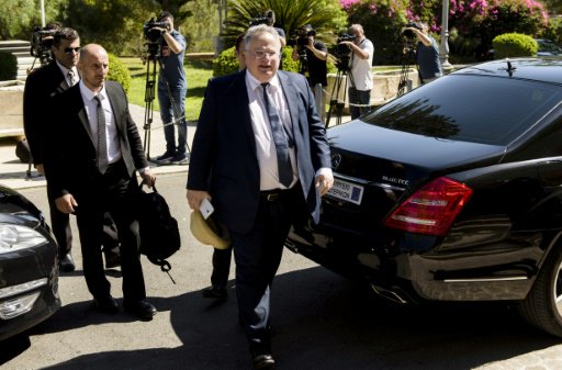 وزير الخارجية اليوناني نيكوس كوتزياس يصل في 18 تمو