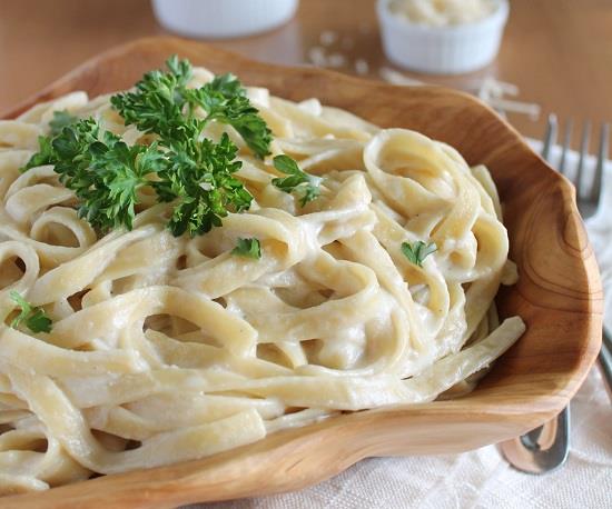 white sauce pasta