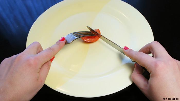 طبيب بريطاني: "تقليعة الطعام النظيف" قد تؤدي للوفا