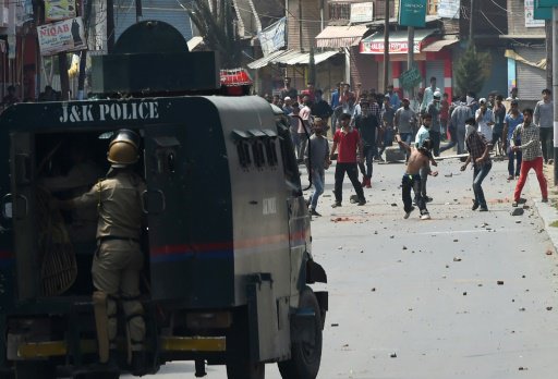 مواجهات بين متظاهرين كشميريين وقوات هندية خلال جنا
