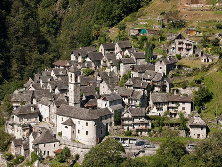 قرية سويسرية تتحول لفندق.. كيف ذلك؟