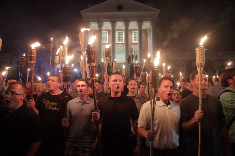 مسيرة القوميين البيض المميتة في ولاية فيرجينيا