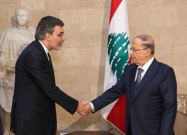 لقاء الرئيس اللبناني ووزير الخارجية الإيراني