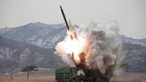 طالبان تطلق صاروخا