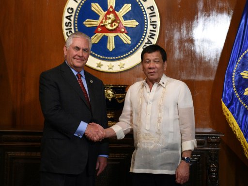رئيس الفيليبين رودريغو دوتيرتي يستقبل وزير الخارجي