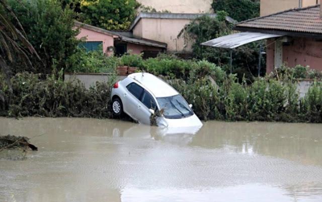 فيضانات في توسكانا بإيطاليا