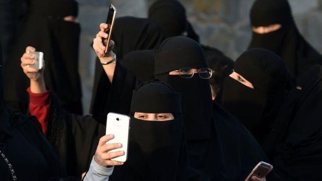 السعودية من أكثر البلدان استخداما لوسائل التواصل ا
