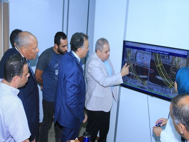 وزير النقل يتفقد مشروع ربط ميناء الإسكندرية بالطري
