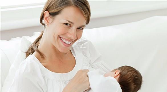 الحمل الجديد لا يمنع مواصلة الرضاعة 
