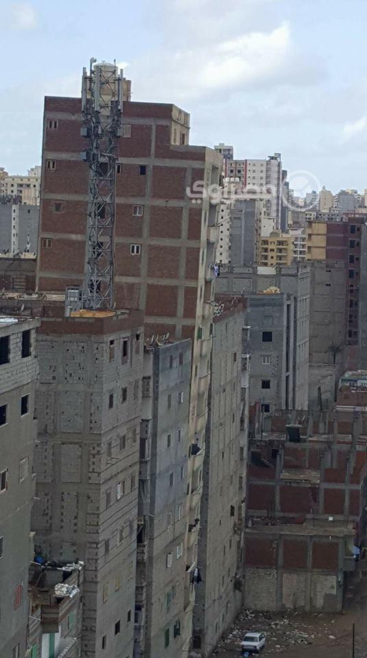 عقار مائل في الإسكندرية