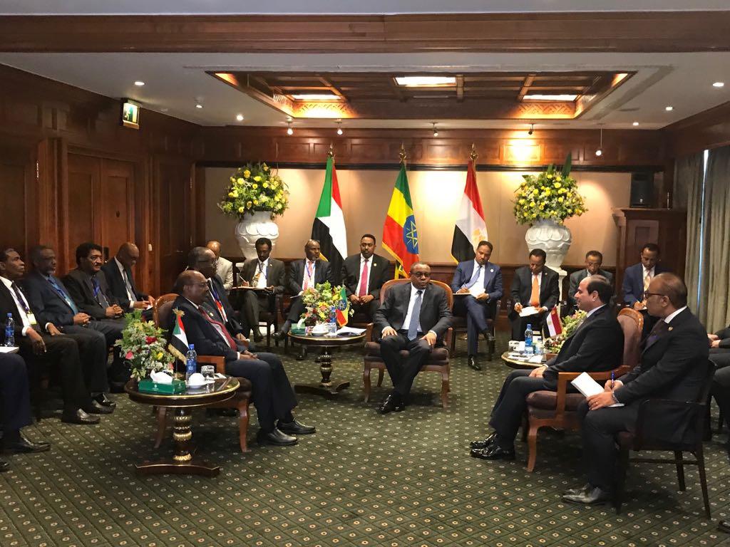 مصر والسودان وإثيوبيا يؤكدون تضامنهم لمصلحة شعوبهم