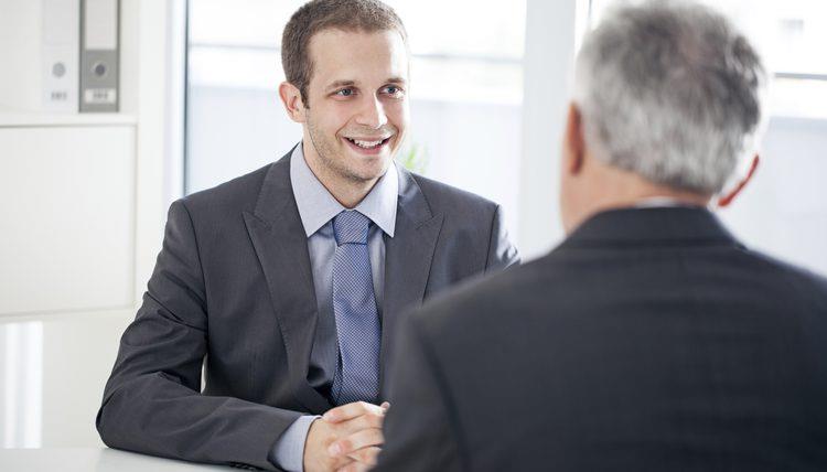   كيف تؤثر الابتسامة أثناء إجراء مقابلات العمل؟
