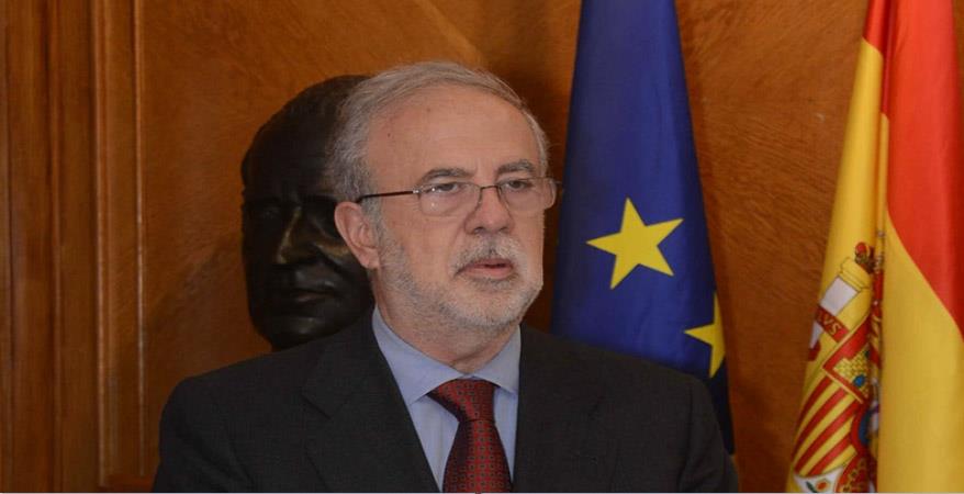 سفير إسبانيا أرتورو إفيلو