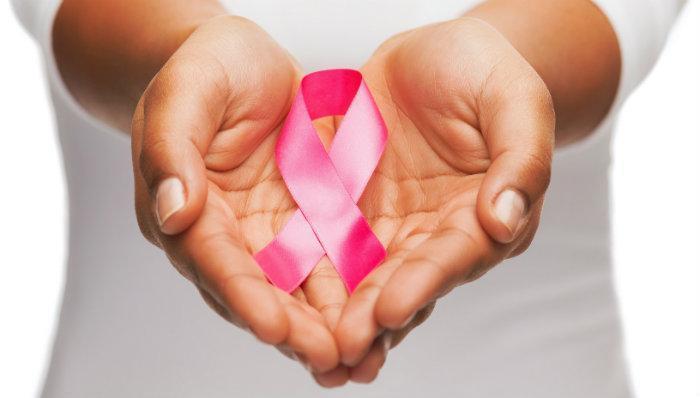 التوعية ضد سرطان الثدي