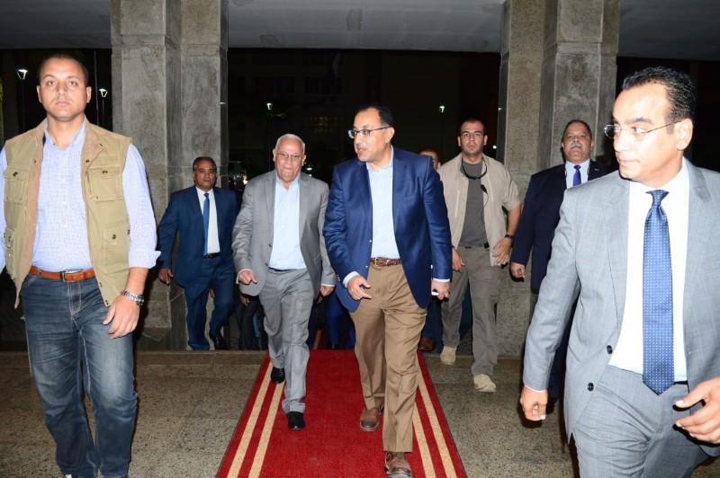 لحظة وصول رئيس مجلس الوزراء لبورسعيد