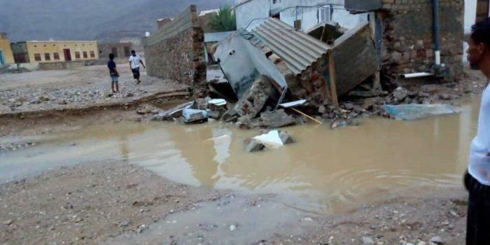 أضرار إعصار لوبان باليمن