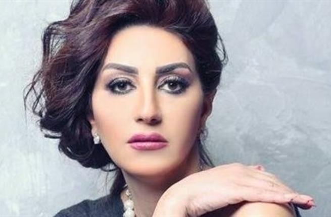 الفنانة وفاء عامر 