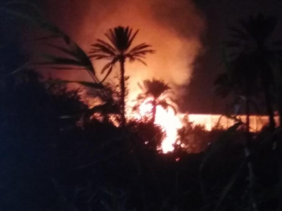 النيران تلتهم مزرعة للدواجن في سوهاج