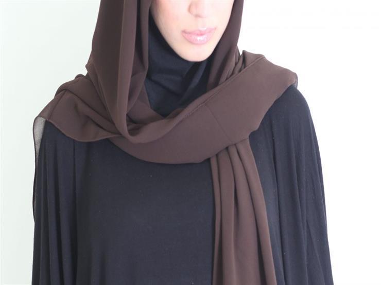 أمين الفتوى:ربط الحجاب بهذه الطريقة غير مُستحب شرع
