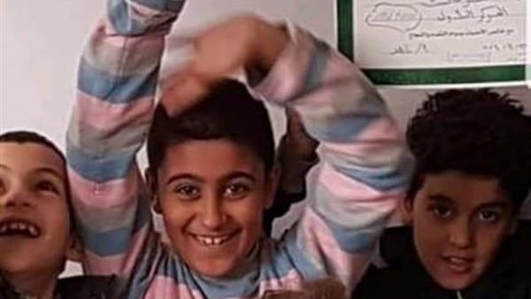 الطالب محمد خالد الذي توفي أثناء لعبه على المرجيحة