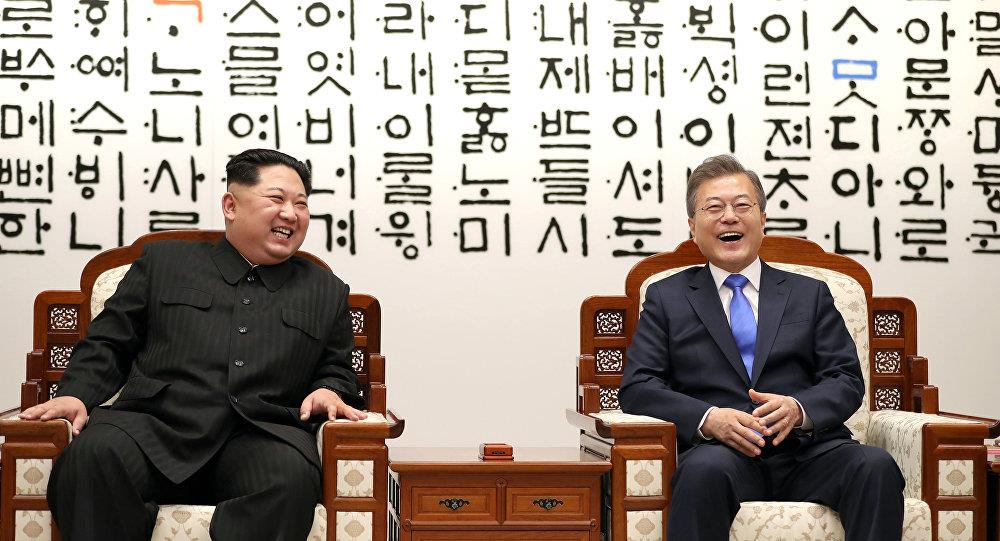 مون جيه-إن وكيم جونغ أون زعيمي الكوريتين