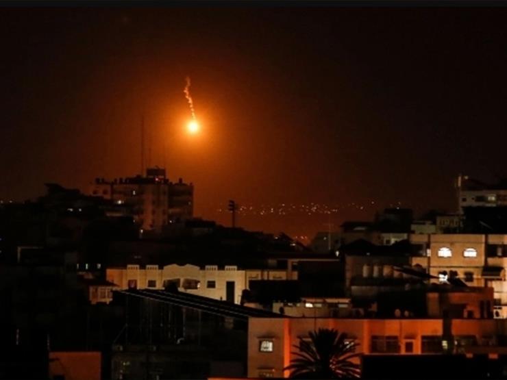 لحظة تدمير فضائية الأقصى الفلسطينية