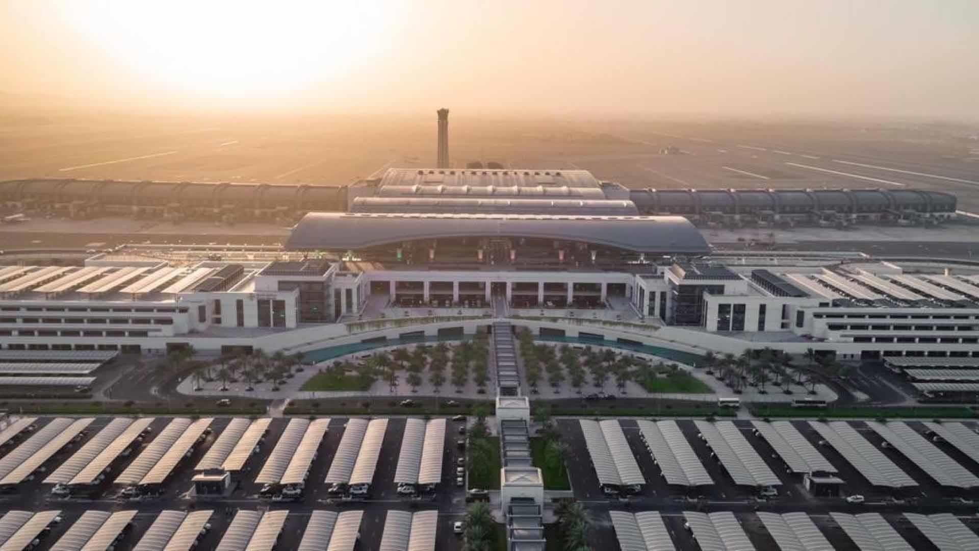 مطار مسقط الجديد