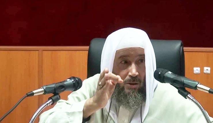 الشيخ بن حنفية العابدين رئيس هيئة الإفتاء في جمعية