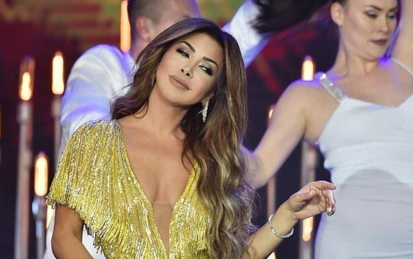 نوال الزغبي بفستانها الأصفر