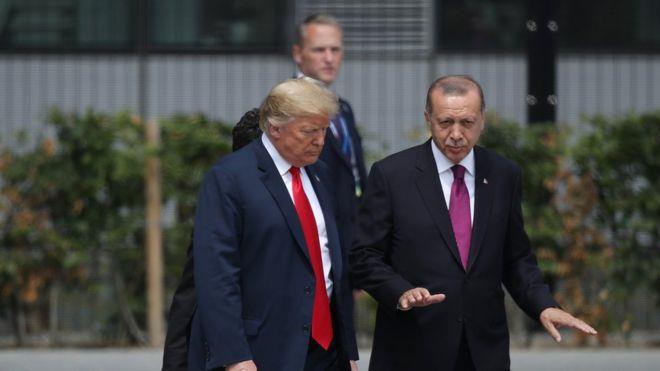 الرئيس التركي أردوغان ونظيره الأمريكي ترامب