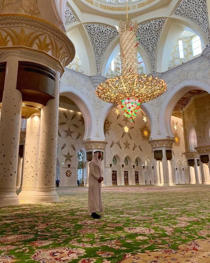 سيرجيو راموس من داخل مسجد الشيخ زايد