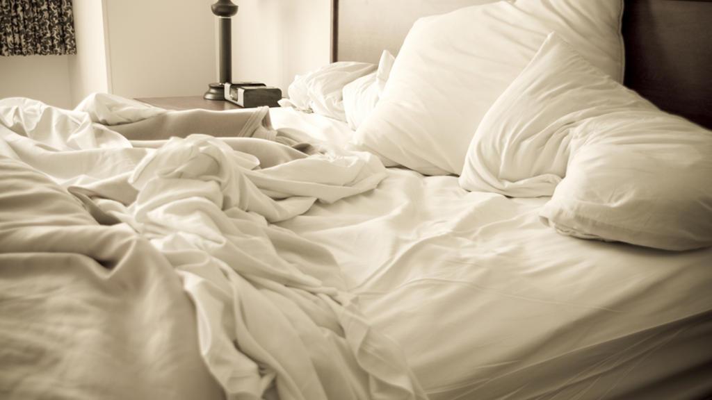   تعرف على فوائد عدم ترتيب السرير بعد الاستيقاظ