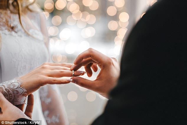 دراسة: احذر الزواج يوم "عيد الحب".. ‎والسبب