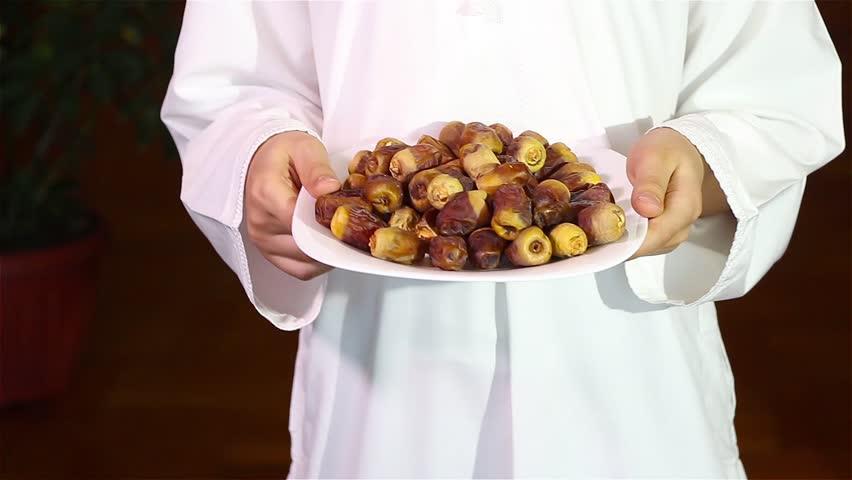 رمضان عبد المعز: الصيام سياحة إلى الله عز وجل