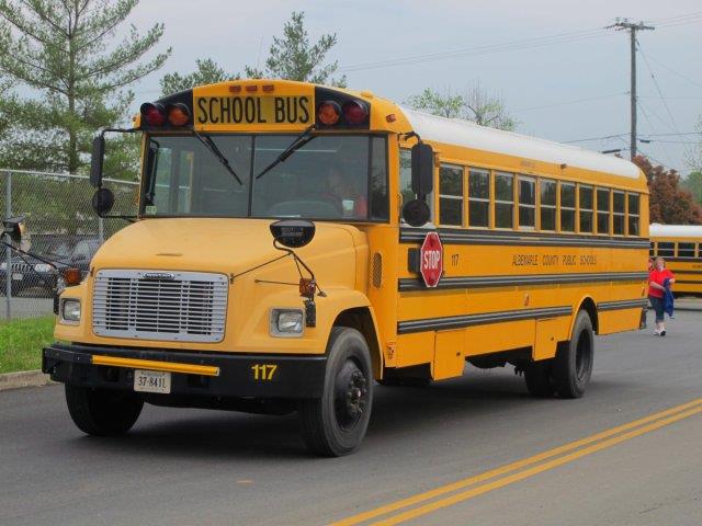 سائقي الحافلات المدرسية