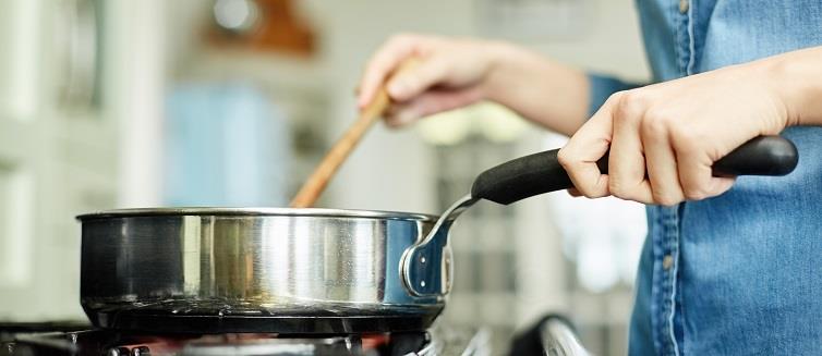 6 طرق منزلية لعلاج حروق الطبخ